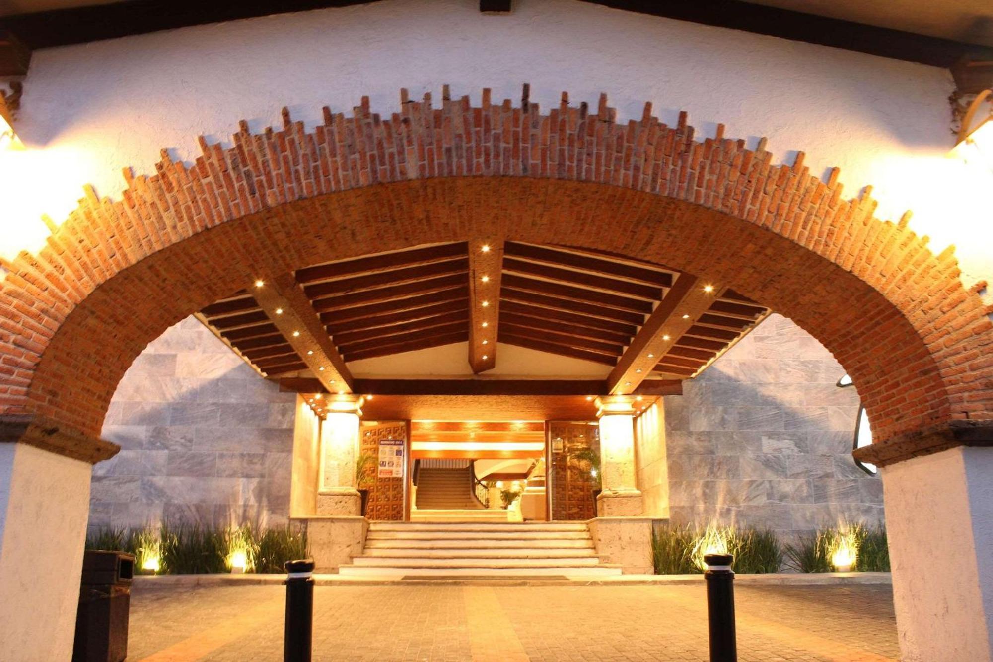 Radisson Hotel Tapatio Guadalajara Aeropuerto Tlaquepaque المظهر الخارجي الصورة